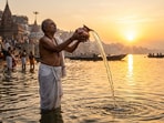 సూర్యుడికి అర్ఘ్యం