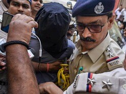 পাকিস্তানের মদতে পশ্চিমবঙ্গে বড় ধরনের নাশকতার ছক কষা হচ্ছিল বলে তদন্তে উঠে এসেছে বিস্ফোরক তথ্য। 