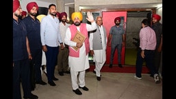 Punjab monsoon session: Mann attacks Centre as House passes resolution over paper leaks