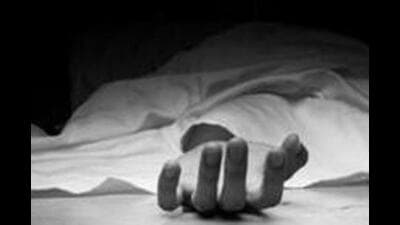 After the security guards and locals heard a loud noise of someone falling, they rushed to the incident site and found a woman lying on the ground. (Representational image)