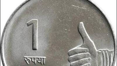 After the team led by the nayab tehsildar found 1, 2, and 5-rupee coins stored at the accused’s house, they weighed them on a balance since counting them was not possible due to their sheer volume. (REPRESENTATIVE IMAGE)