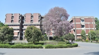 IIT Kanpur launches online course on Advanced DS and ML for Business Analytics (HT Photo) IIT Kanpur launches online course on Advanced DS and ML for Business Analytics (HT Photo)