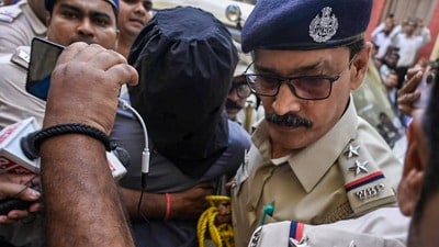 পাকিস্তানের মদতে পশ্চিমবঙ্গে বড় ধরনের নাশকতার ছক কষা হচ্ছিল বলে তদন্তে উঠে এসেছে বিস্ফোরক তথ্য। (PTI) পাকিস্তানের মদতে পশ্চিমবঙ্গে বড় ধরনের নাশকতার ছক কষা হচ্ছিল বলে তদন্তে উঠে এসেছে বিস্ফোরক তথ্য। (PTI)