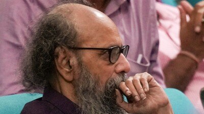 ‘আপনারা কি জয়ের মৃত্যু চান? কবিকে রক্ষা করার দায়িত্ব রাষ্ট্রের’, বিস্ফোরক স্ত্রী (PTI) ‘আপনারা কি জয়ের মৃত্যু চান? কবিকে রক্ষা করার দায়িত্ব রাষ্ট্রের’, বিস্ফোরক স্ত্রী (PTI)