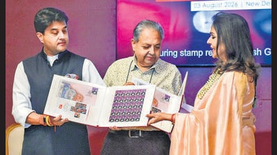 Raseel Gujral Ansal, Gujral’s daughter, described the stamp as a tribute not only to her father but also to India’s artistic legacy. (RAJ K RAJ /HT PHOTO) Raseel Gujral Ansal, Gujral’s daughter, described the stamp as a tribute not only to her father but also to India’s artistic legacy. (RAJ K RAJ /HT PHOTO)