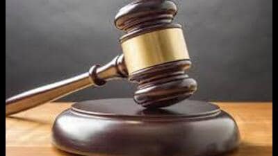The bench comprising Justice Siddharth Varma and Justice Achal Sachdev granted interim relief to Afzal Ansari. (For Representation) The bench comprising Justice Siddharth Varma and Justice Achal Sachdev granted interim relief to Afzal Ansari. (For Representation)