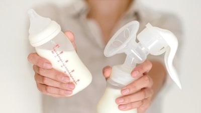 Why are modern moms turning to breastmilk pumping? Neonatologist Dr Avadhesh Ahuja shares its benefits and challenges faced by mothers (Shutterstock) Why are modern moms turning to breastmilk pumping? Neonatologist Dr Avadhesh Ahuja shares its benefits and challenges faced by mothers (Shutterstock)