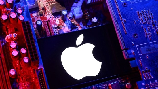 Apple stock fell after strong Q3 2026 results as investors worried about weak guidance, rising costs, iPhone demand and the company's AI growth outlook. (REUTERS/Dado Ruvic/Illustration/File Photo)