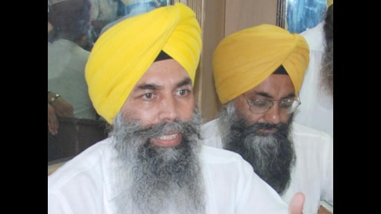 Party’s chief spokesperson and senior vice-president Karnail Singh Peer Mohammad says that over <span class='webrupee'>₹</span>6 crore, including interest, was outstanding from private broadcaster PTC towards Gurbani telecast fees.