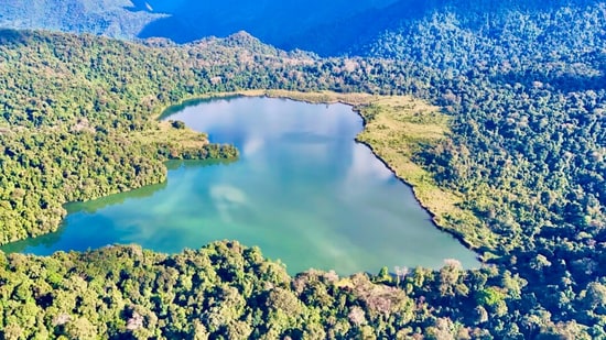 The Glaw Lake is located inside the Kamlang Tiger Reserve and Wildlife Sanctuary in Arunachal Pradesh.