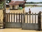 A total of 939 villages under 40 revenue circles remain inundated.