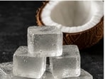 Should you make ice cubes from coconut water instead of plain water to add electrolytes to any drink? (Instagram/ thishowthingswork)