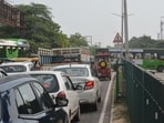 Traffic congestion persists outside railway station as CTU buses continue to face difficulty taking U-turns due to vehicles illegally parked along the road. (Sant Arora/HT)