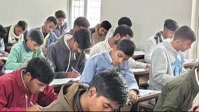 An additional penalty of ₹10,000 per day can also be imposed if the violation continues beyond 30 days. (HT File) An additional penalty of ₹10,000 per day can also be imposed if the violation continues beyond 30 days. (HT File)