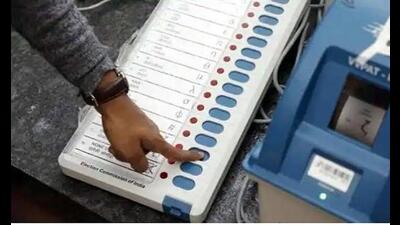 Highest addition of 106 polling stations in Amritsar, followed by 104 in Ludhiana. (HT File) Highest addition of 106 polling stations in Amritsar, followed by 104 in Ludhiana. (HT File)