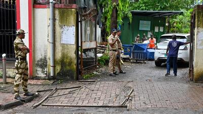 Mumbai, India. Aug 04, 2026 - Two BMC contractors were injured in a mutual knife attack outside the BMC F North office in Matunga. Mumbai, India. Aug 04, 2026. (Photo by Raju Shinde/HT Photo) (Raju Shinde) Mumbai, India. Aug 04, 2026 - Two BMC contractors were injured in a mutual knife attack outside the BMC F North office in Matunga. Mumbai, India. Aug 04, 2026. (Photo by Raju Shinde/HT Photo) (Raju Shinde)