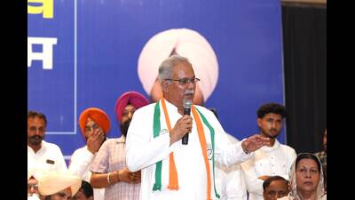 Taking a swipe at the ruling Aam Aadmi Party (AAP) and the Bharatiya Janata Party (BJP), Baghel said both parties were grappling with infighting. (HT File)