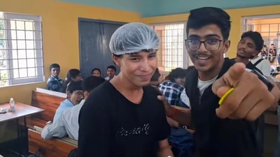 A birthday surprise that won hearts at Mumbai's Kelkar College. (Instagram/@bhujbal_ajinkya18) A birthday surprise that won hearts at Mumbai's Kelkar College. (Instagram/@bhujbal_ajinkya18)