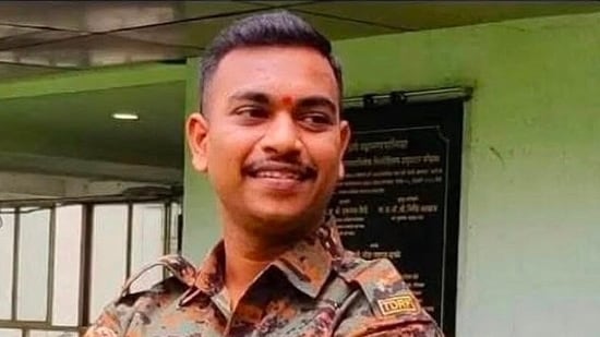 A Thane Disaster Response Force (TDRF) jawan, Vikas Gore (31), who was posted in Thane, died in a tragic road accident early on Monday morning while travelling to his duty post. Gore was actively involved in the recent Bhiwandi building collapse rescue operation.  ,in Thane ,in Mumbai, India, on, Monday, August -03, 2026.