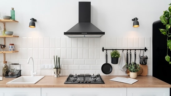 There are some signs through which you can tell if your chimney is working properly or not. (Picture credit: Freepik)