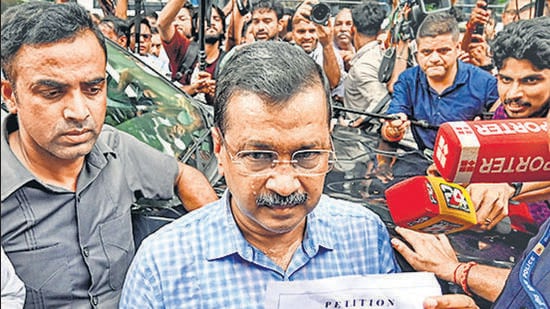AAP national convenor handed over 233,000 petitions to the PM’s Office. (Sanchit Khanna/HT Photo)