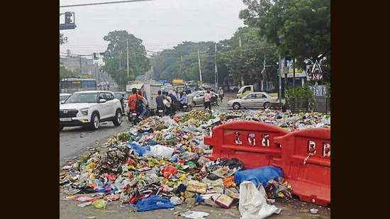 Around 4,000 metric tonnes of waste lifted after the sanitation workers’ strike has intensified pressure on the waste plant. (HT File)
