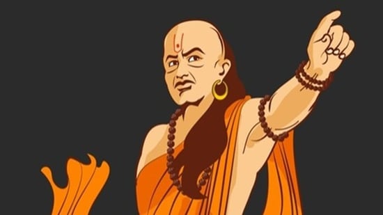 చాణక్య నీతి: అలాంటి బంధువుల పట్ల జాగ్రత్తగా ఉండండి.. మీ ప్రతి బలహీనతను మీరు సద్వినియోగం చేసుకోవచ్చు!