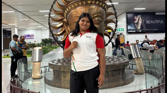 Priyanka stood on the Asian Under-23 podium in Jakarta with a silver in the heavyweight (+81kg) category. (HT)