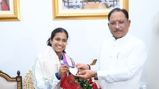 Gyaneshwari Yadav honored with ₹30 lakh and DSP promotion for her Commonwealth Games achievement.