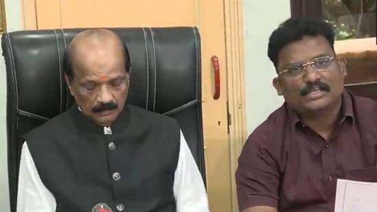 Chairman of the Shree Siddhivinayak Temple Trust, Sada Sarvankar and Trustee Rahul Tukaram Londhe.