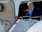LOS ANGELES, CA - AUGUST 04: U.S. President Donald Trump steps off Air Force One after arriving at Los Angeles International Airport on August 04, 2026 in Los Angeles, California. Trump is traveling to California to attend a fundraising event and then to Las Vegas for a rally on Wednesday. Chip Somodevilla/Getty Images/AFP (Photo by CHIP SOMODEVILLA / GETTY IMAGES NORTH AMERICA / Getty Images via AFP)(Getty Images via AFP)