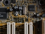 The staff dismiss him—until he takes off his jacket and reveals a gilet emblazoned with “SK Hynix”, a semiconductor firm known for handing out massive bonuses. (PEXEL)