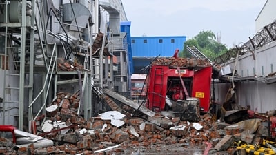 The fire broke out at around 3am at a two-storey manufacturing unit of ILJIN Electronics, which manufactures electronic chips and printed circuit boards (PCBs), in Udyog Kendra-2, Ecotech-3. (HT Photo/Sunil Ghosh) The fire broke out at around 3am at a two-storey manufacturing unit of ILJIN Electronics, which manufactures electronic chips and printed circuit boards (PCBs), in Udyog Kendra-2, Ecotech-3. (HT Photo/Sunil Ghosh)