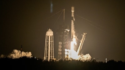 A SpaceX Falcon 9 rocket part is believed to have crashed into the Moon in an unplanned collision (REUTERS/Steve Nesius/File Photo) (REUTERS)
