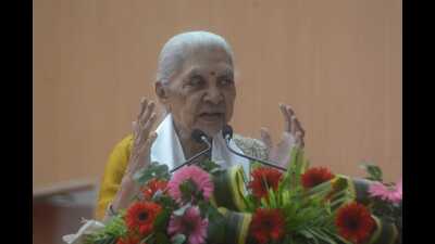 UP governor Anandiben Patel at 11th convocation of MMMTU in Gorakhpur on Wednesday (HT Photo) UP governor Anandiben Patel at 11th convocation of MMMTU in Gorakhpur on Wednesday (HT Photo)