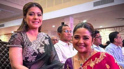 কাজলের জন্মদিনে ফ্যান গার্ল মিমি কাজলের জন্মদিনে ফ্যান গার্ল মিমি
