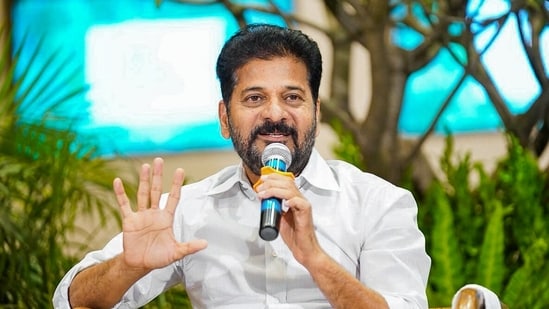 Conduct police recruitment process in fool-proof manner: T'gana CM tells officials