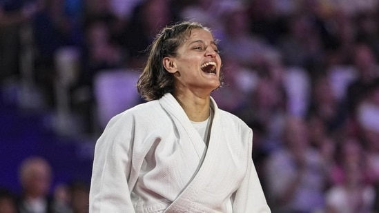 India's Asmita Dey scripted history as the first-ever Indian judoka to win a gold medal at the Commonwealth Games (CWG) in the women’s 48kg title.(PTI)