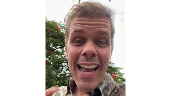 Perez Hilton a month before horrific TikTok live stream. (Credits: Instagram/theperezhilton)