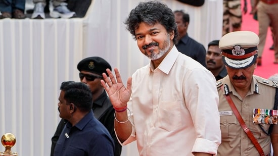 In his Tamil Nadu budget speech, finance minister Marie Wilson stated that CM Vijay entered politics for the sole purpose of repaying gratitude to the people.