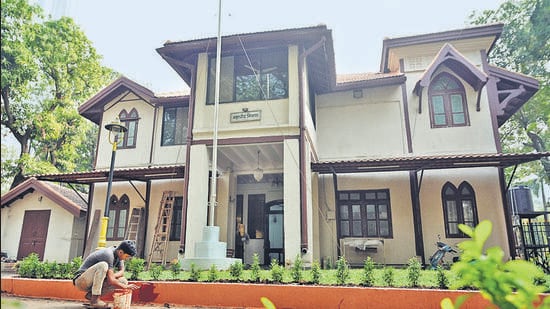 Ritu Tawde has since denied the work tender was meant for the mayor’s bungalow. Rather, she claimed in a statement that it related to the overall premises around her official residence. (Raju Shinde/HT Photo)