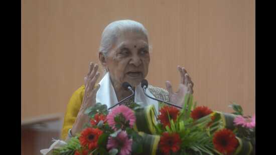 UP governor Anandiben Patel at 11th convocation of MMMTU in Gorakhpur on Wednesday (HT Photo)