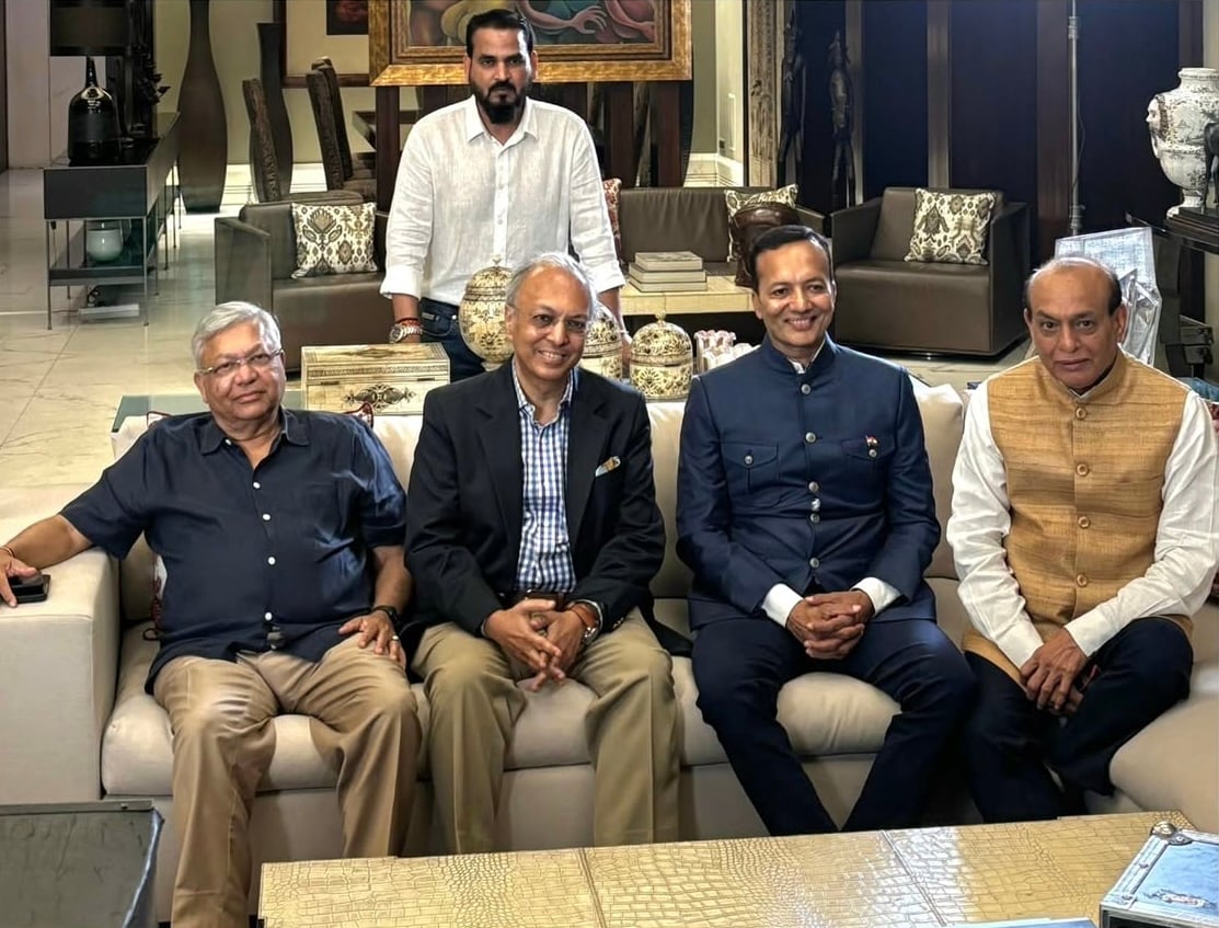 (L-R) Ravi Jaipuria (Chairman, Varun Beverages), Sanjay Nigam (Founder, Fashion Entrepreneur Fund), Gaurav Dalmia (Chairman, Dalmia Group Holdings), Naveen Jindal (Chairman, Jindal Steel & Power) and Vagish Pathak (Chairman, Fashion Entrepreneur Fund) (L-R) Ravi Jaipuria (Chairman, Varun Beverages), Sanjay Nigam (Founder, Fashion Entrepreneur Fund), Gaurav Dalmia (Chairman, Dalmia Group Holdings), Naveen Jindal (Chairman, Jindal Steel & Power) and Vagish Pathak (Chairman, Fashion Entrepreneur Fund)