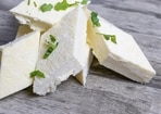 Unlike traditional paneer, analogue paneer is made from vegetable oils, starches, plant proteins, emulsifiers, and food additives rather than milk