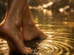 Try this expert-recommended 5-minute grounding ritual to relax your mind and body(Pinterest)