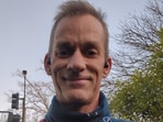 Former Google Chief Scientist Jeff Dean is quoted as saying that Google internally built a ChatGPT-style chatbot before OpenAI.