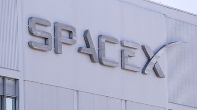 SpaceX stock faces a key year ahead as revenue, Starlink and AI growth rise. (Photo by Patrick T. Fallon / AFP) (AFP) SpaceX stock faces a key year ahead as revenue, Starlink and AI growth rise. (Photo by Patrick T. Fallon / AFP) (AFP)