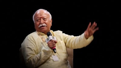‘জেন জি প্রতিবাদ করলেও দেশবিরোধী নয়’, পাক,চিন কি শত্রু? সব প্রশ্নের জবাব ভাগবতের REUTERS/Francis Mascarenhas (REUTERS)