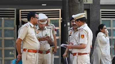 Search underway in Chambal river as Delhi Police recover evidence after father and son-in-law allegedly staged suicide to conceal murder. (Sanjeev Verma/Hindustan Times)