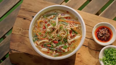 Sanjyot Keer's noodle soup recipe takes approximately 40 minutes to prepare. (@YourFoodLab/YouTube) Sanjyot Keer's noodle soup recipe takes approximately 40 minutes to prepare. (@YourFoodLab/YouTube)